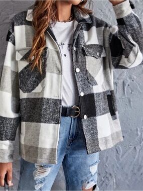 Black and white buffalo check flannel shacket - medium